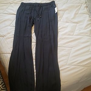 Black crepe pants
